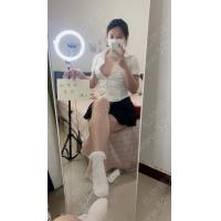 小美白色短袜